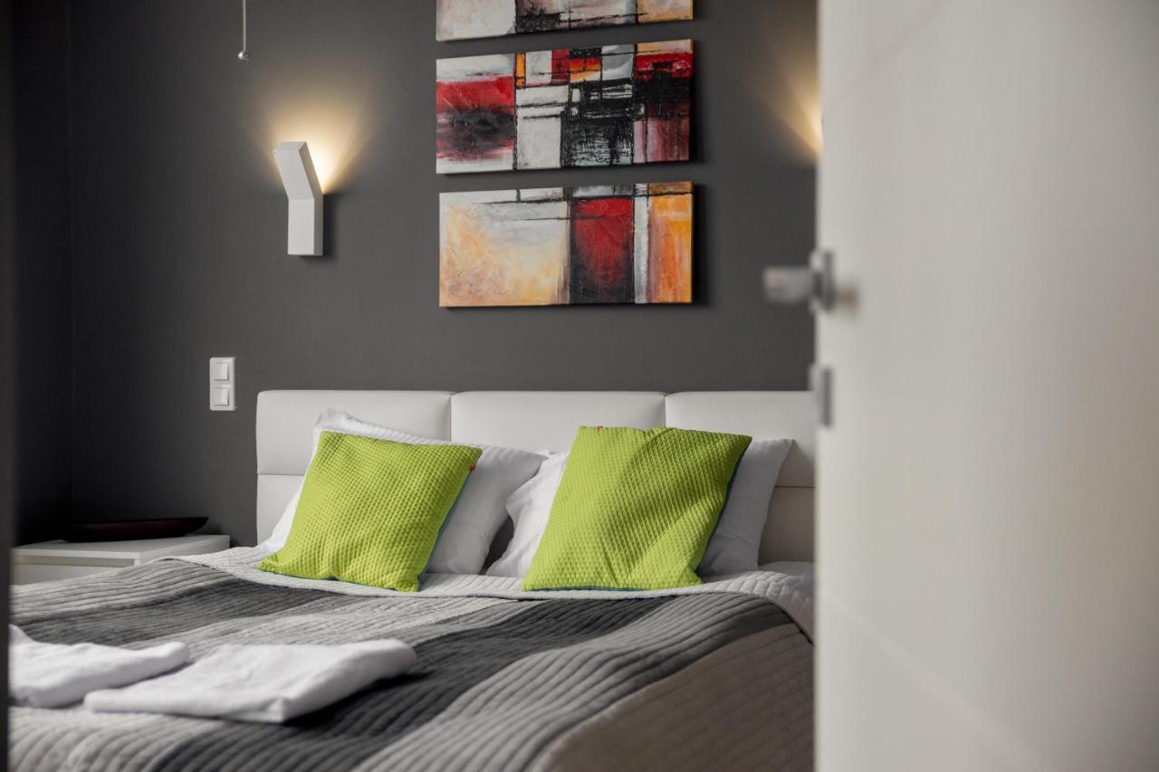 Hlonda Deluxe Apartment With Terrace Warsaw Luaran gambar