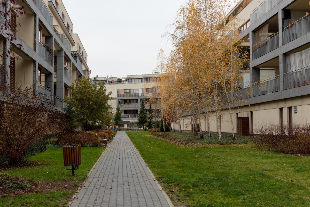 Hlonda Deluxe Apartment With Terrace Warsaw Luaran gambar
