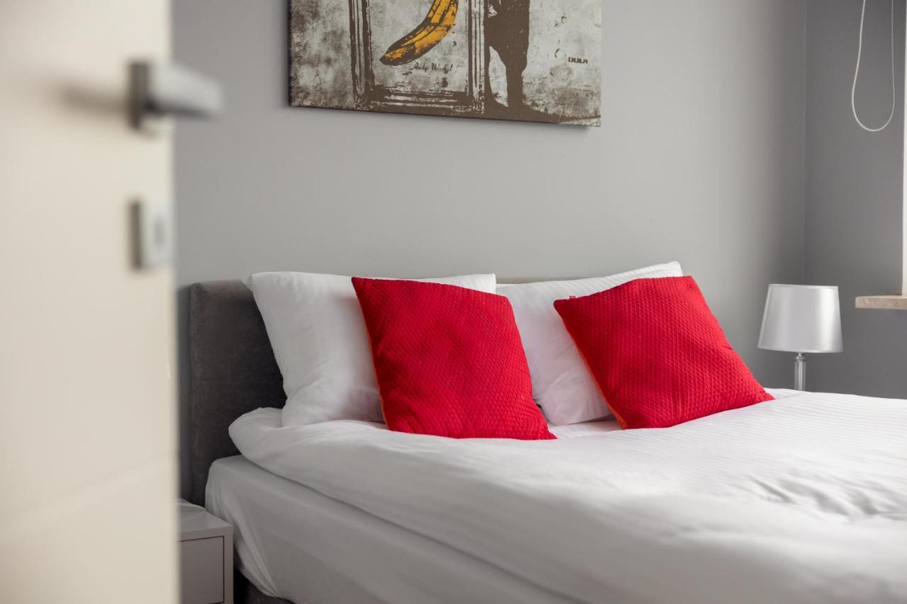 Hlonda Deluxe Apartment With Terrace Warsaw Luaran gambar
