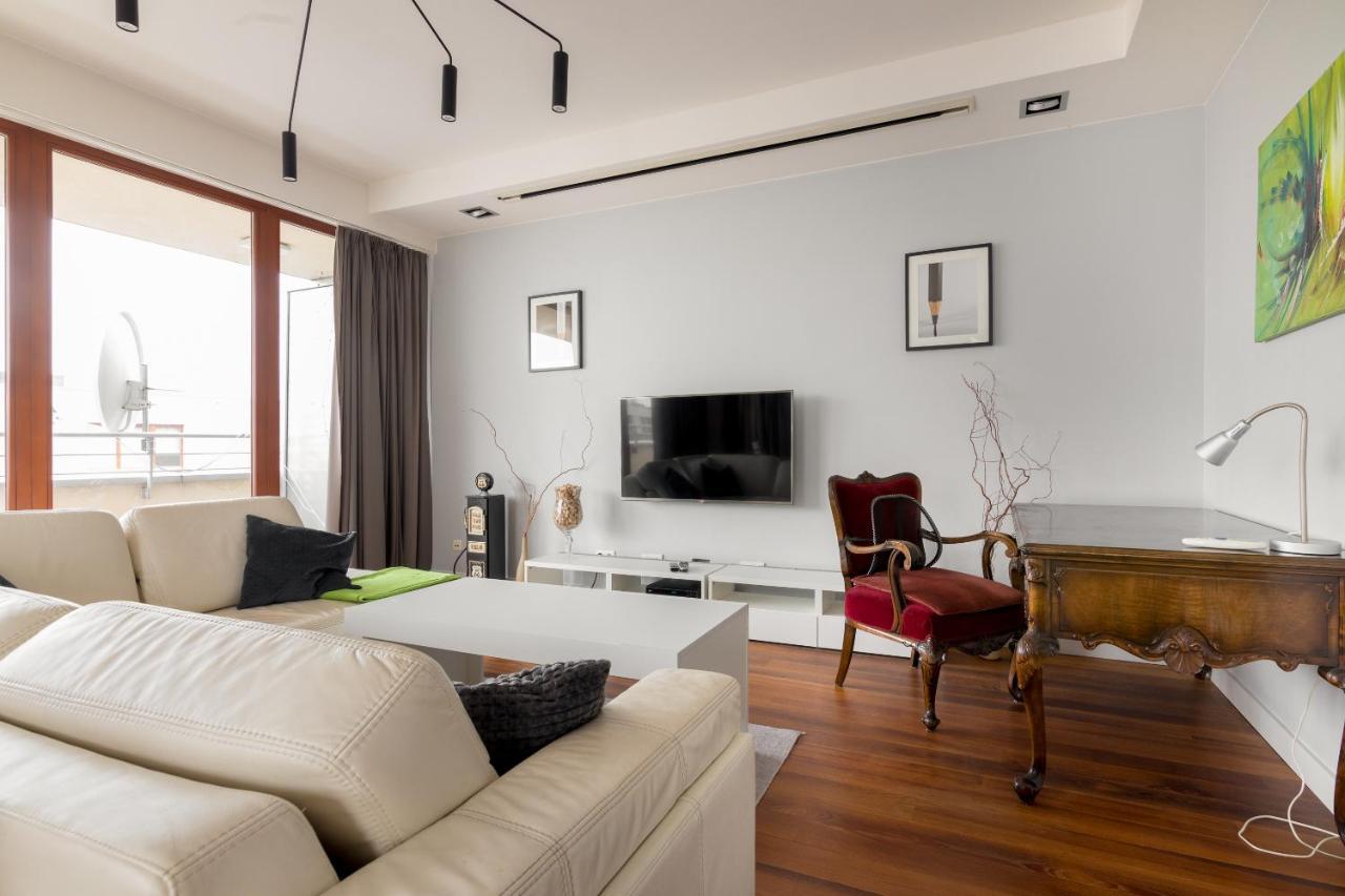 Hlonda Deluxe Apartment With Terrace Warsaw Luaran gambar