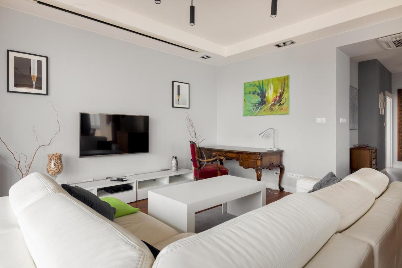 Hlonda Deluxe Apartment With Terrace Warsaw Luaran gambar